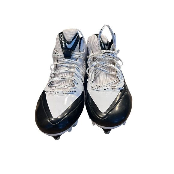 Nike White and Black Men's Sneakers - Picture 6 of 11